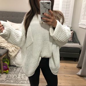 White oversized chenille sweater with pocket